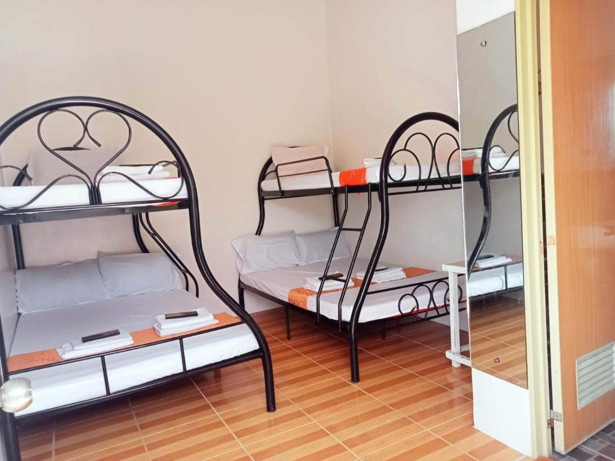 Sandstorm Lodge And Cafe 푸에르토갈레라 외부 사진