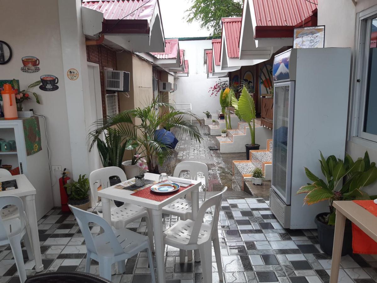 Sandstorm Lodge And Cafe 푸에르토갈레라 외부 사진