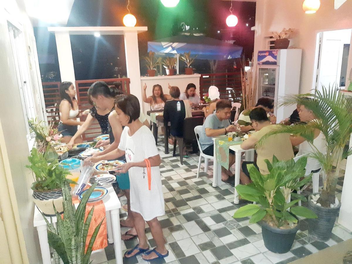 Sandstorm Lodge And Cafe 푸에르토갈레라 외부 사진