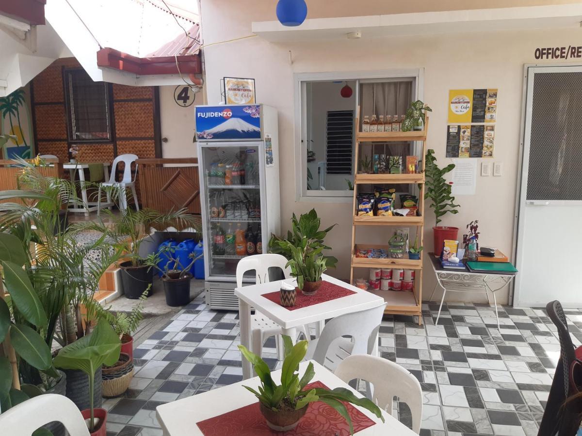 Sandstorm Lodge And Cafe 푸에르토갈레라 외부 사진