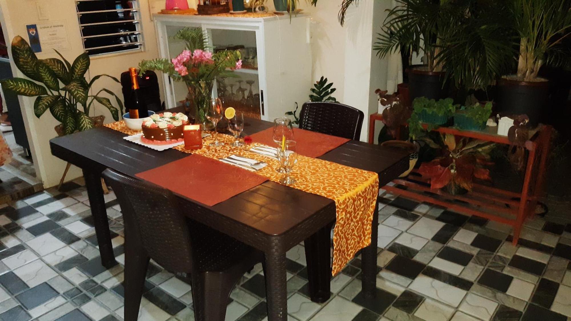 Sandstorm Lodge And Cafe 푸에르토갈레라 외부 사진