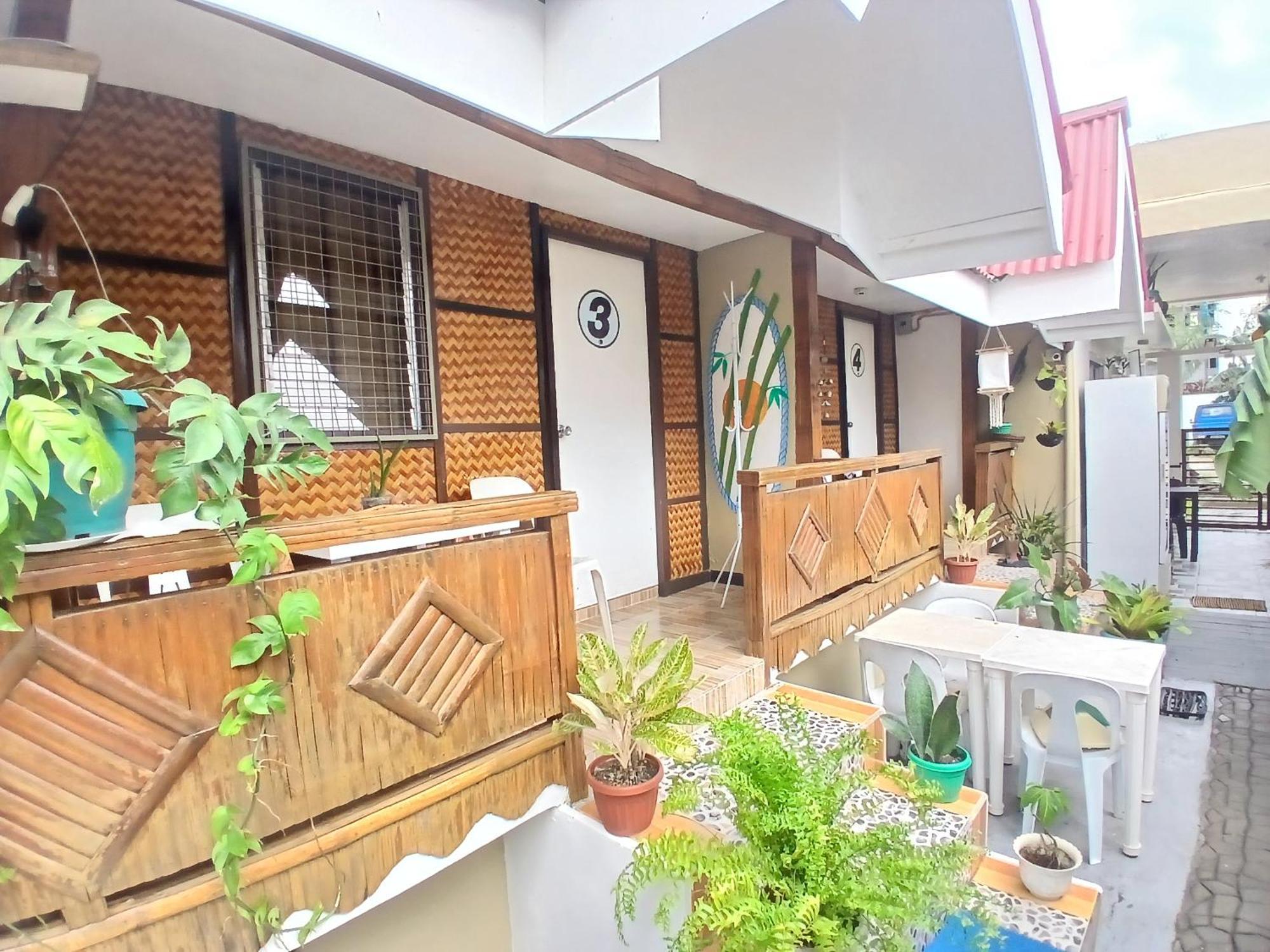 Sandstorm Lodge And Cafe 푸에르토갈레라 외부 사진