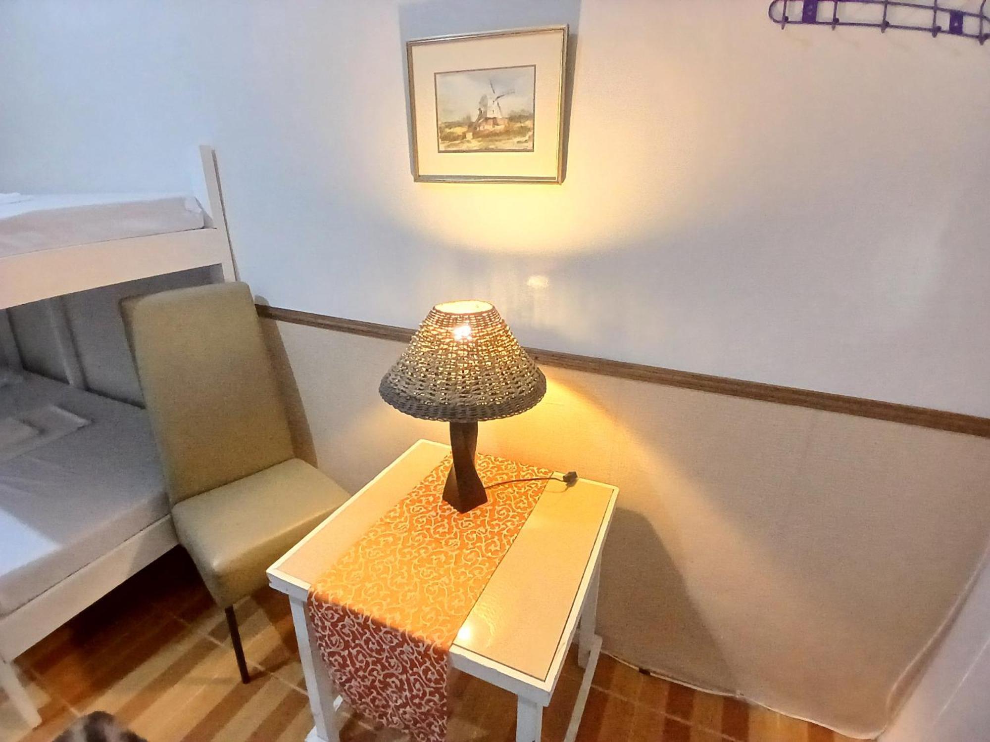 Sandstorm Lodge And Cafe 푸에르토갈레라 외부 사진